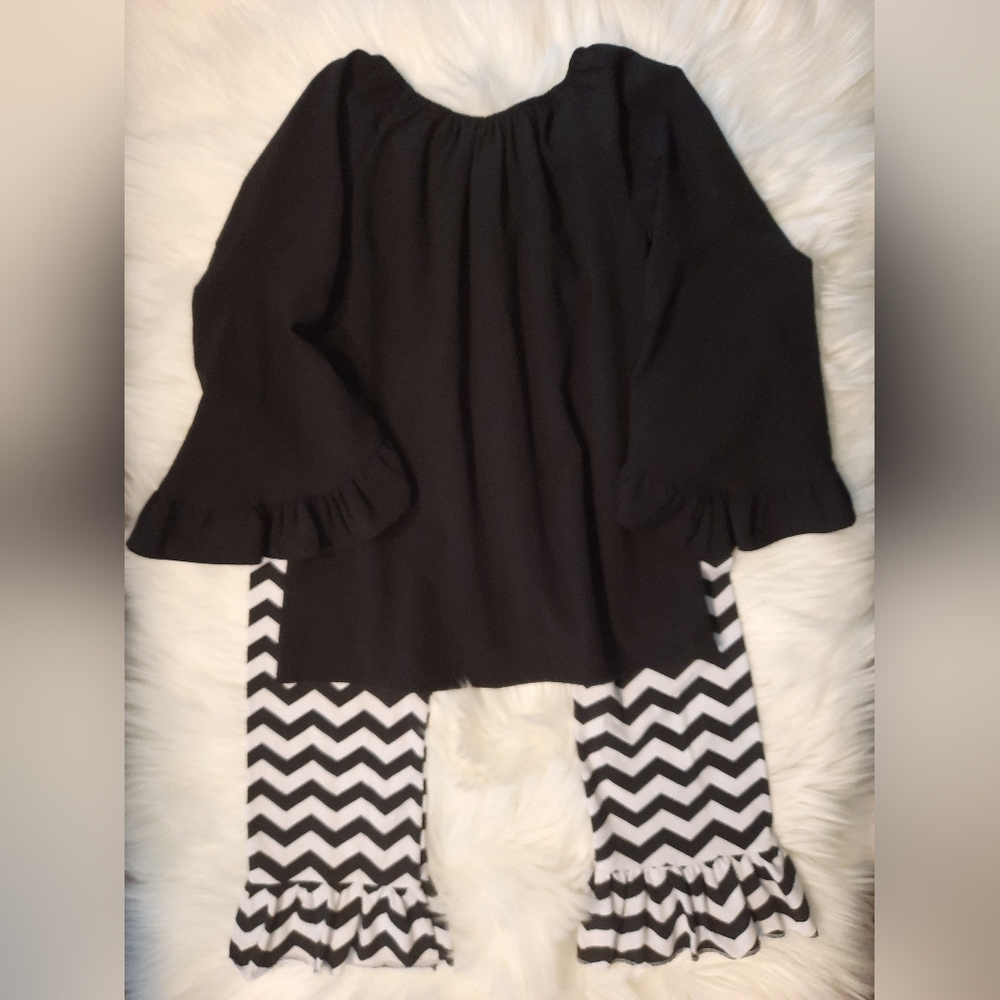 2 PC Set! Boutique Ruffled Outfit Size 7-8 - Picture 12 of 13